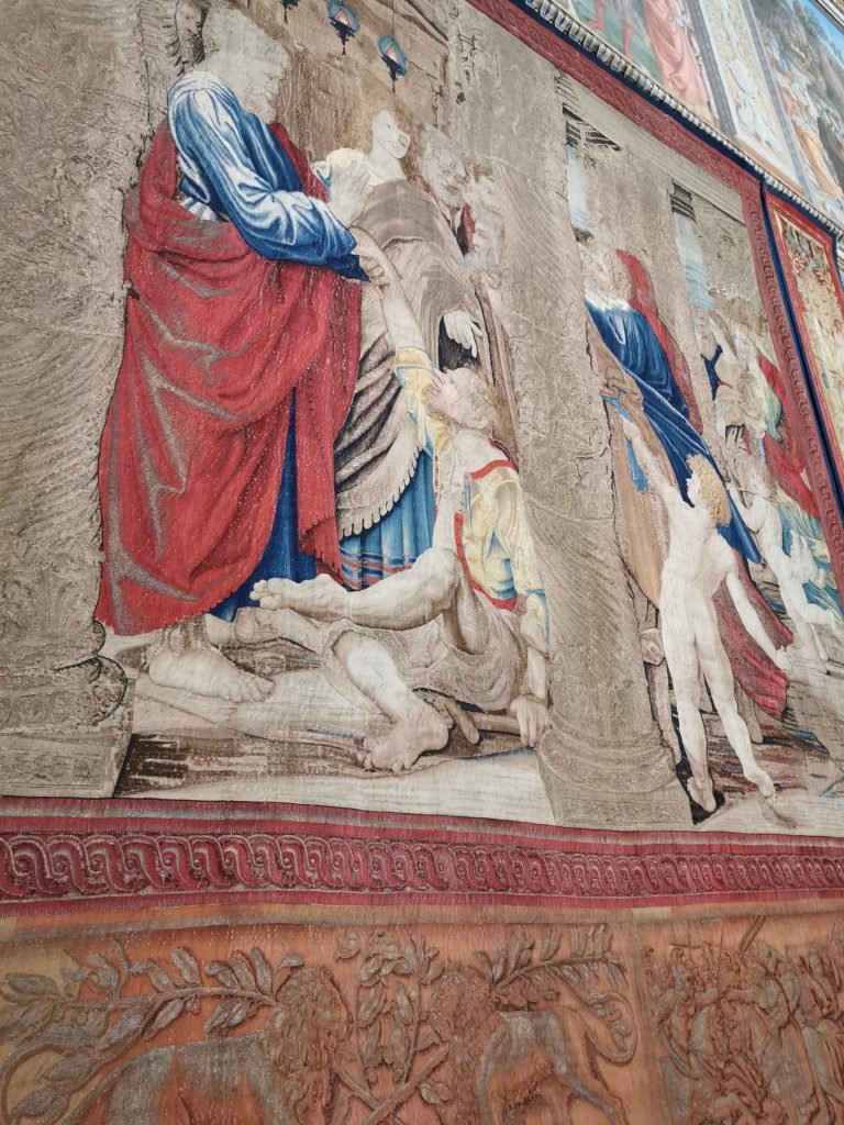 En la Capilla Sixtina, los Tapices de Rafael compartirán espacio con la cúpula de Miguel Ángel.