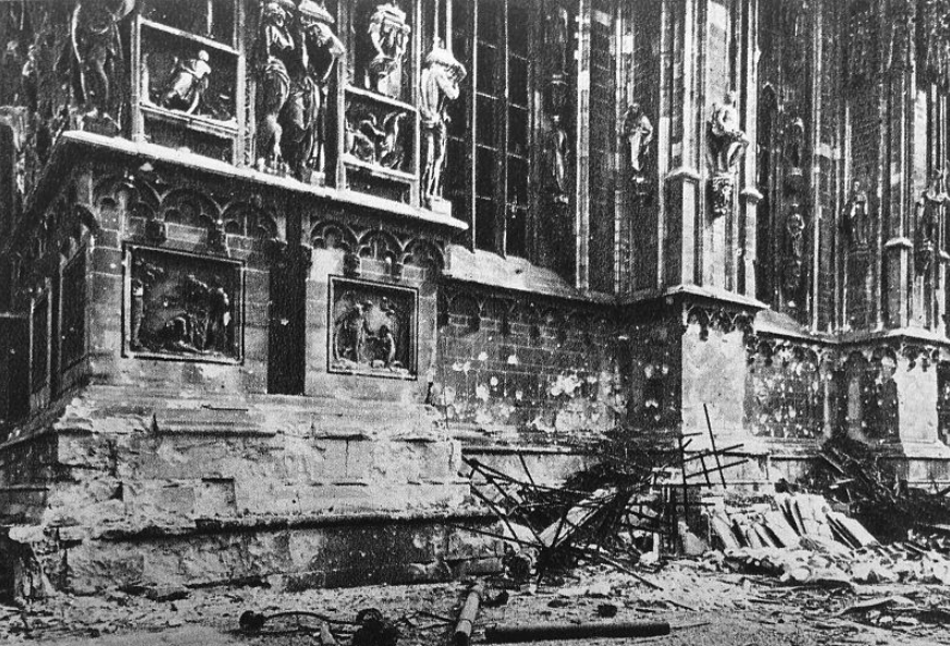 El Duomo de Milán resultó severamente dañado durante la II guerra Mundial. Por eso, sus obras más preciados se resguardaron en el Museo del Duomo.