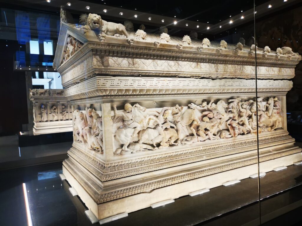 El sarcófago de Alejandro Magno es uno de los principales atractivos del Museo Arqueológico de Estambul.
